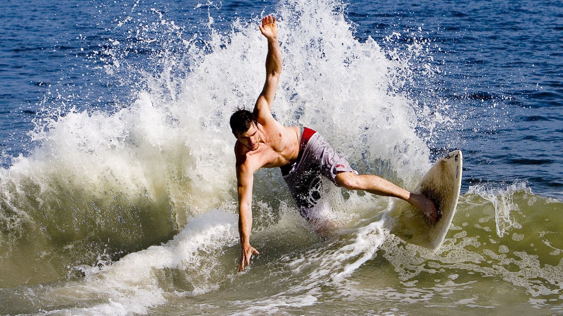 体育教育助力青少年全面发展，校园运动新风尚蓬勃兴起