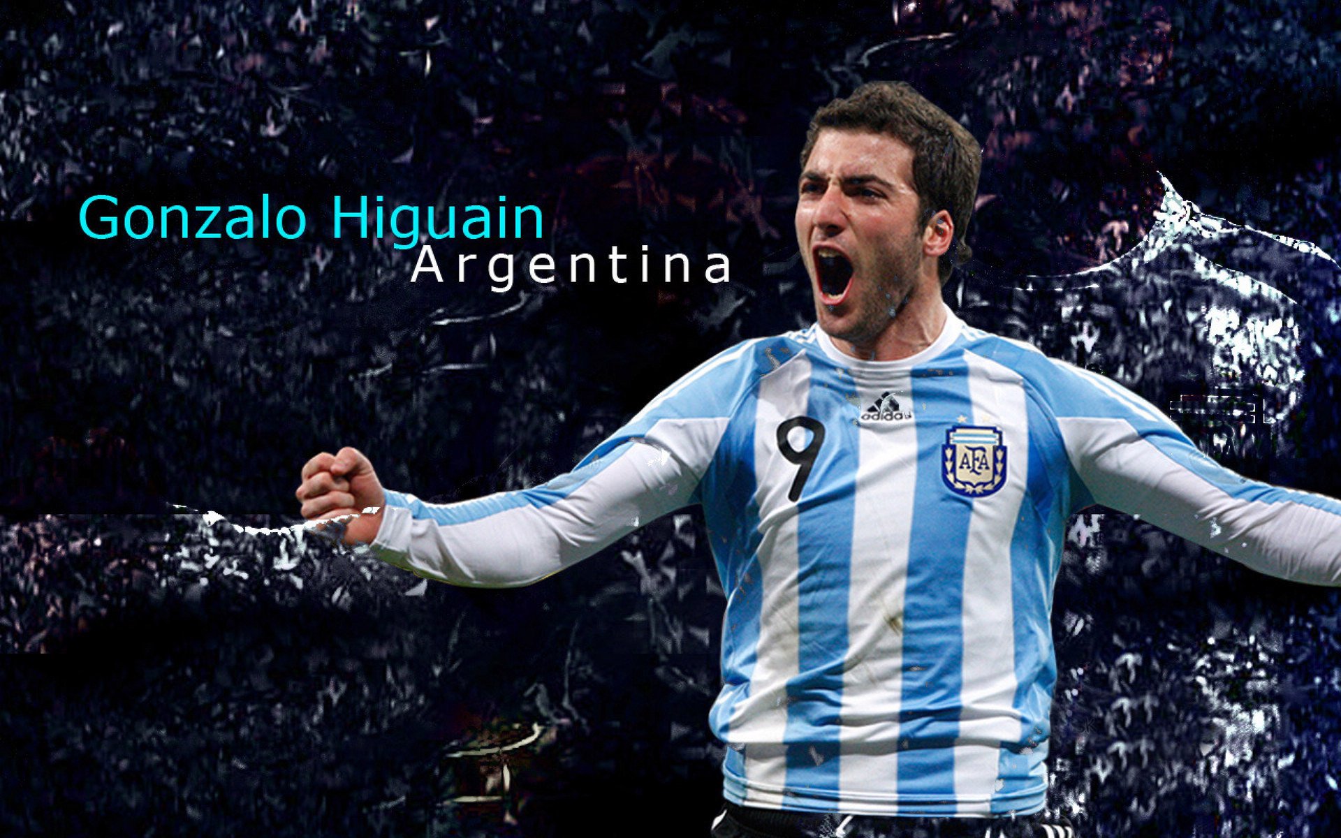 梅西第七次捧起金球奖 刷新历史纪录再创足坛传奇