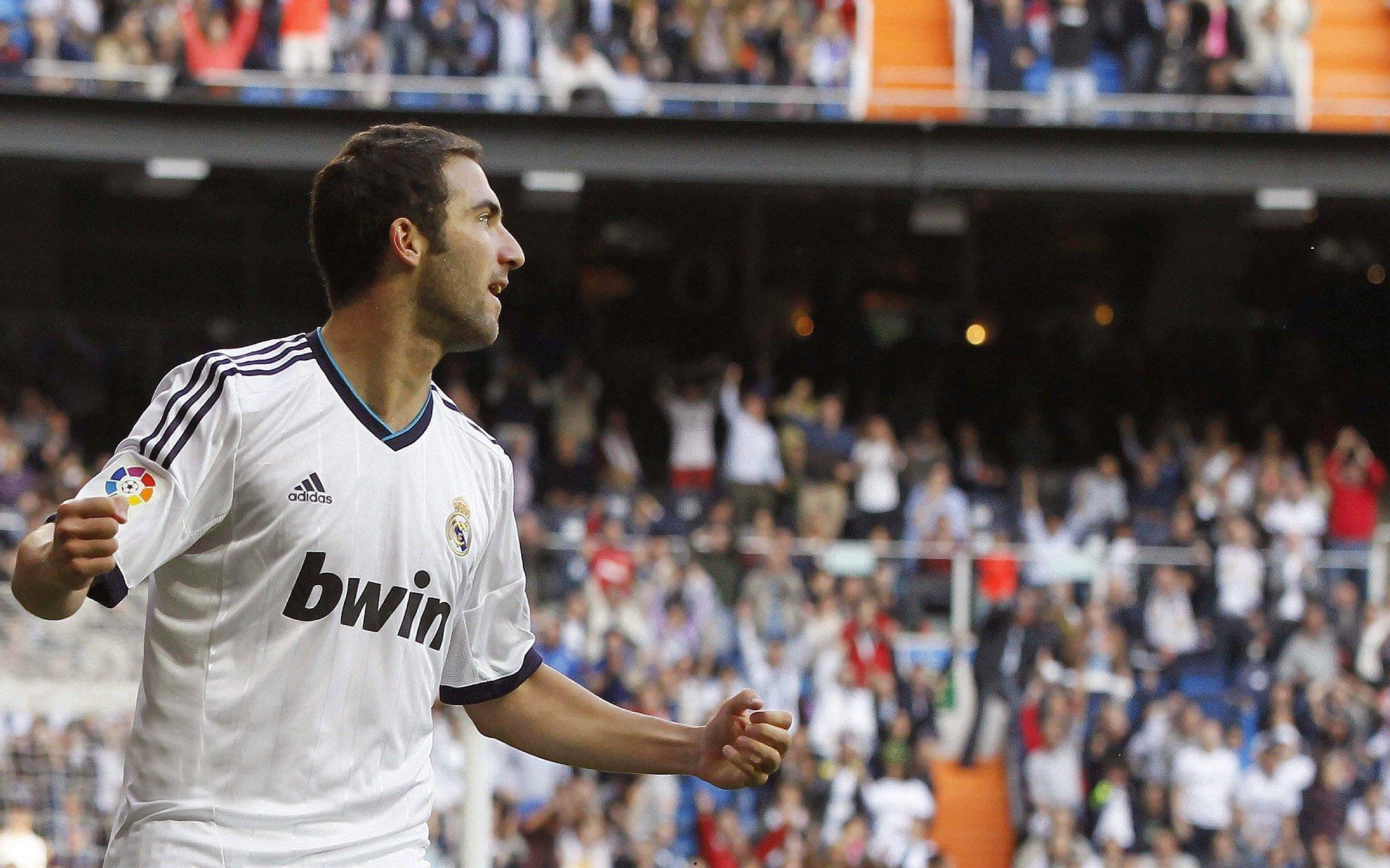 三狮军团新战袍亮相!五大核心参与拍摄,世界杯席位已无悬念?